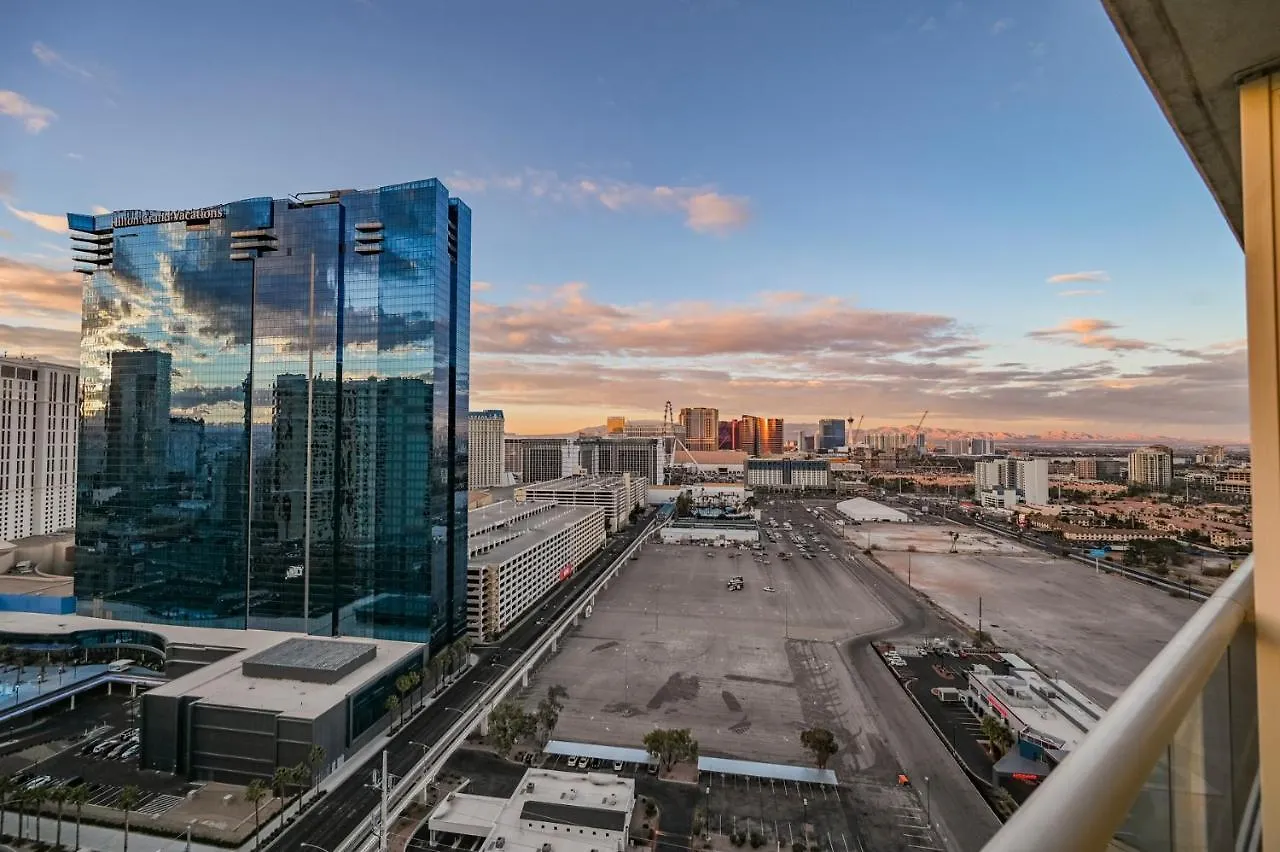 Stripviewsuites At Signature Las Vegas 3*,