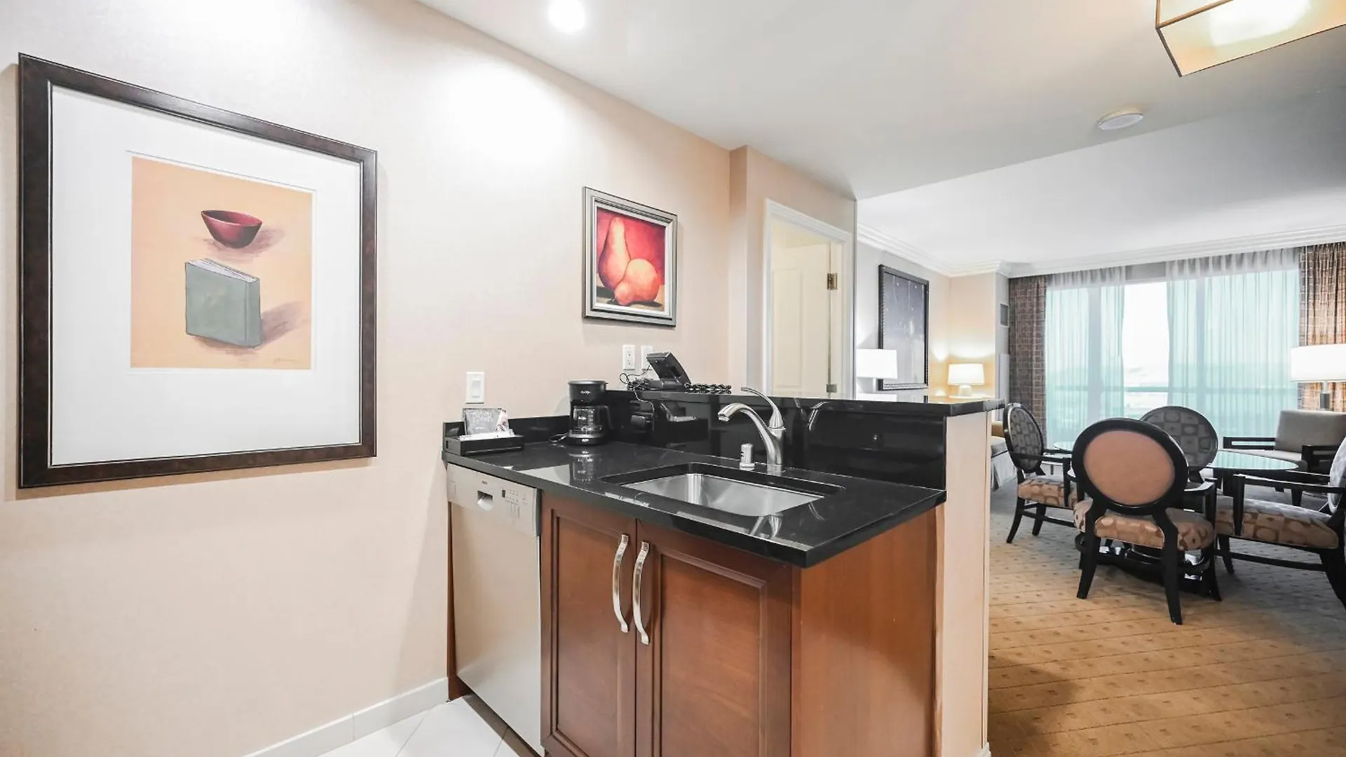 StripViewSuites at Signature Las Vegas